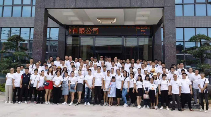 极悦ERP与客户深入合作，与客户一同成长